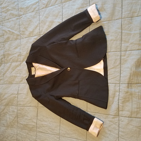 H&M Jackets & Blazers - H&M Black Fitted Blazer